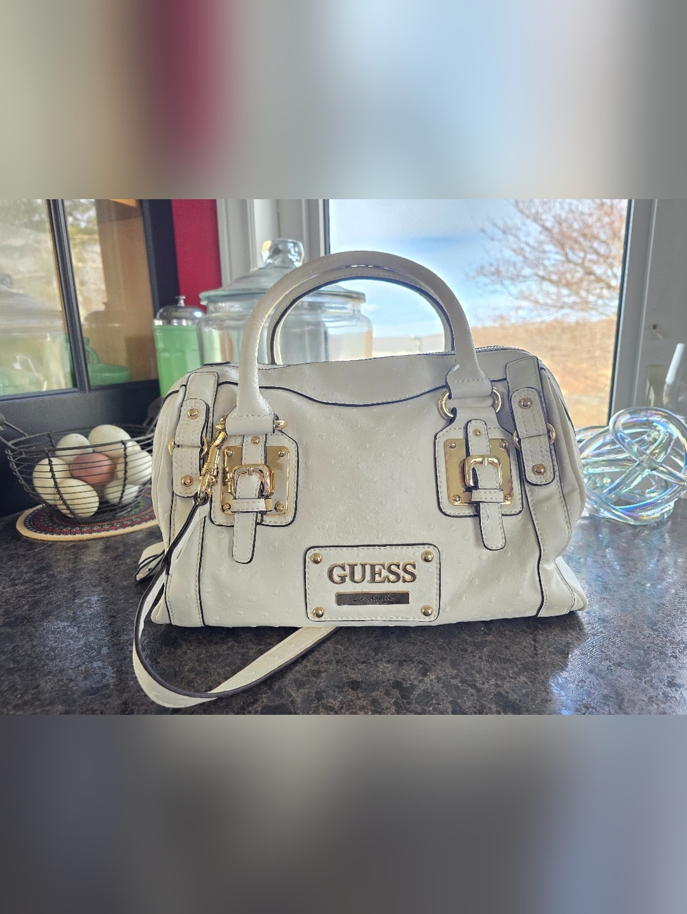 GUESS Ivory Pebbled Satchel Bag with Gold Hardware. Hand Bag. Shoulder Bag